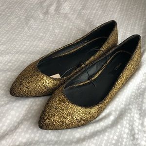 New Gold Crackle Pointed Flats